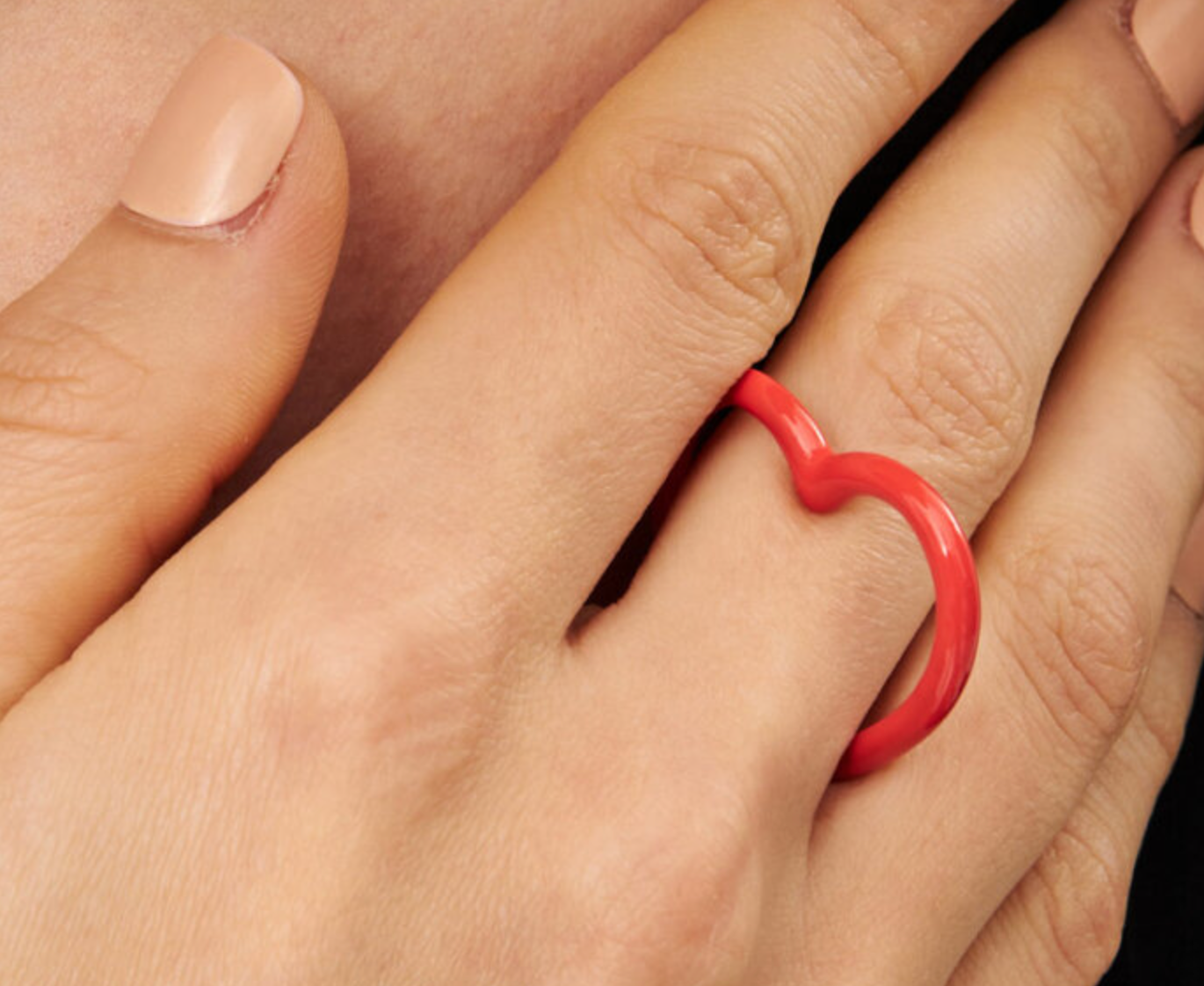 Lulu Copenhagen Heart Ring Red