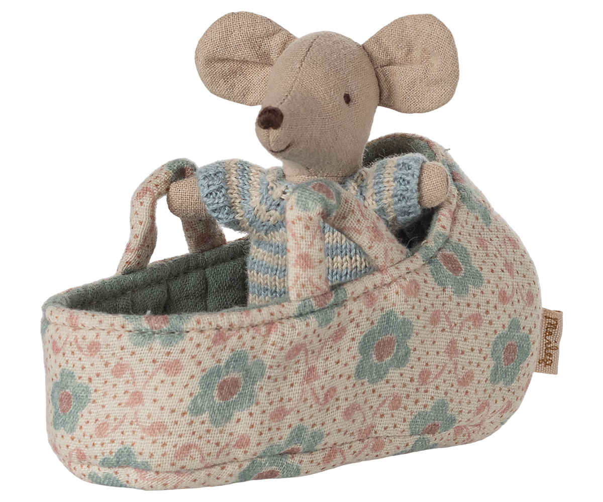Maileg Baby mouse in carry cot - Blue