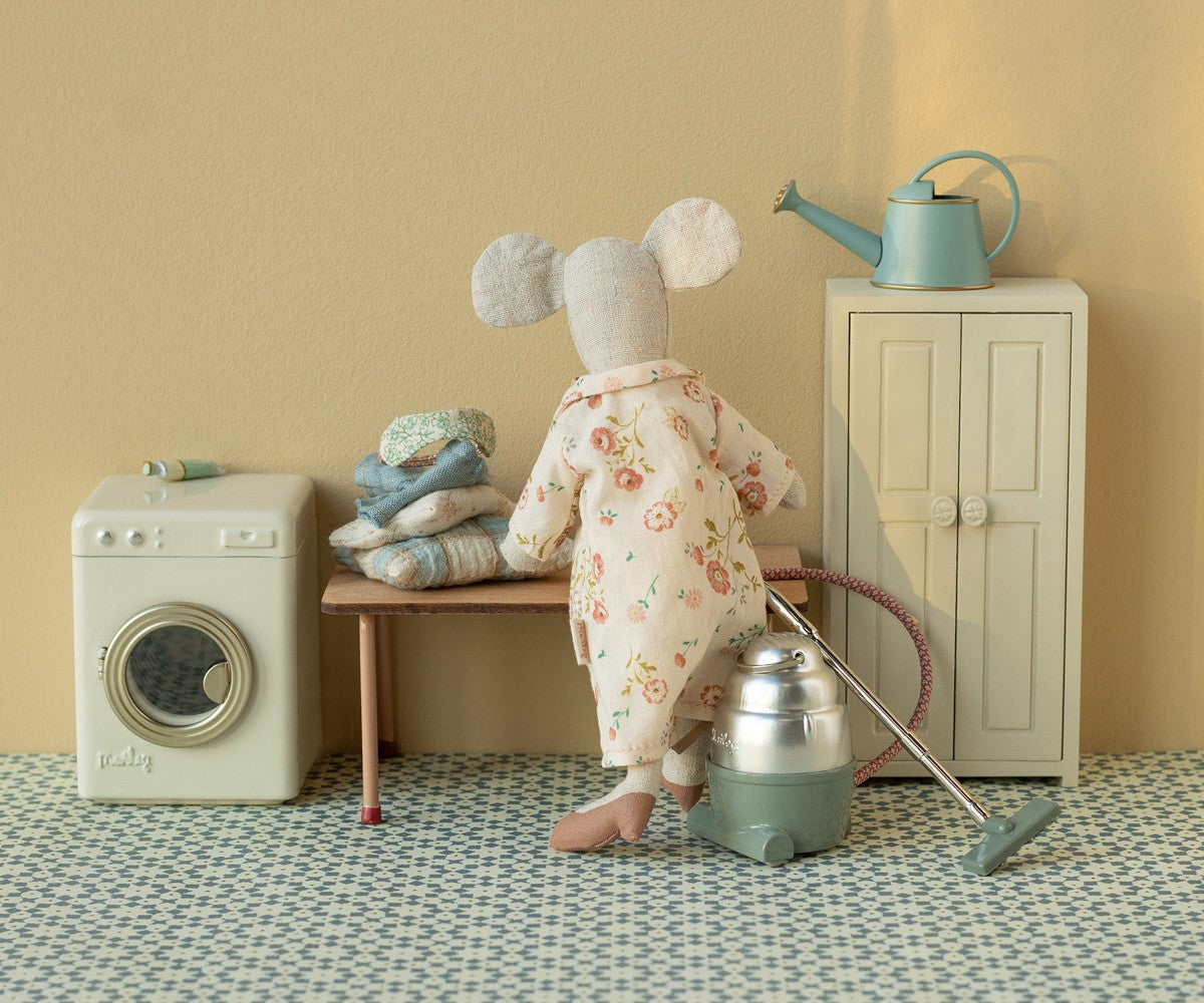 Maileg Closet, Mouse - Cream