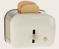 Maileg Toaster with bread, Miniature - Off white