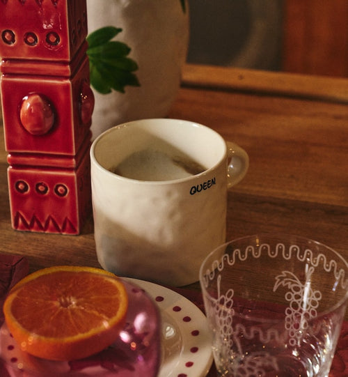 Anna+Nina Queen Tea Mug