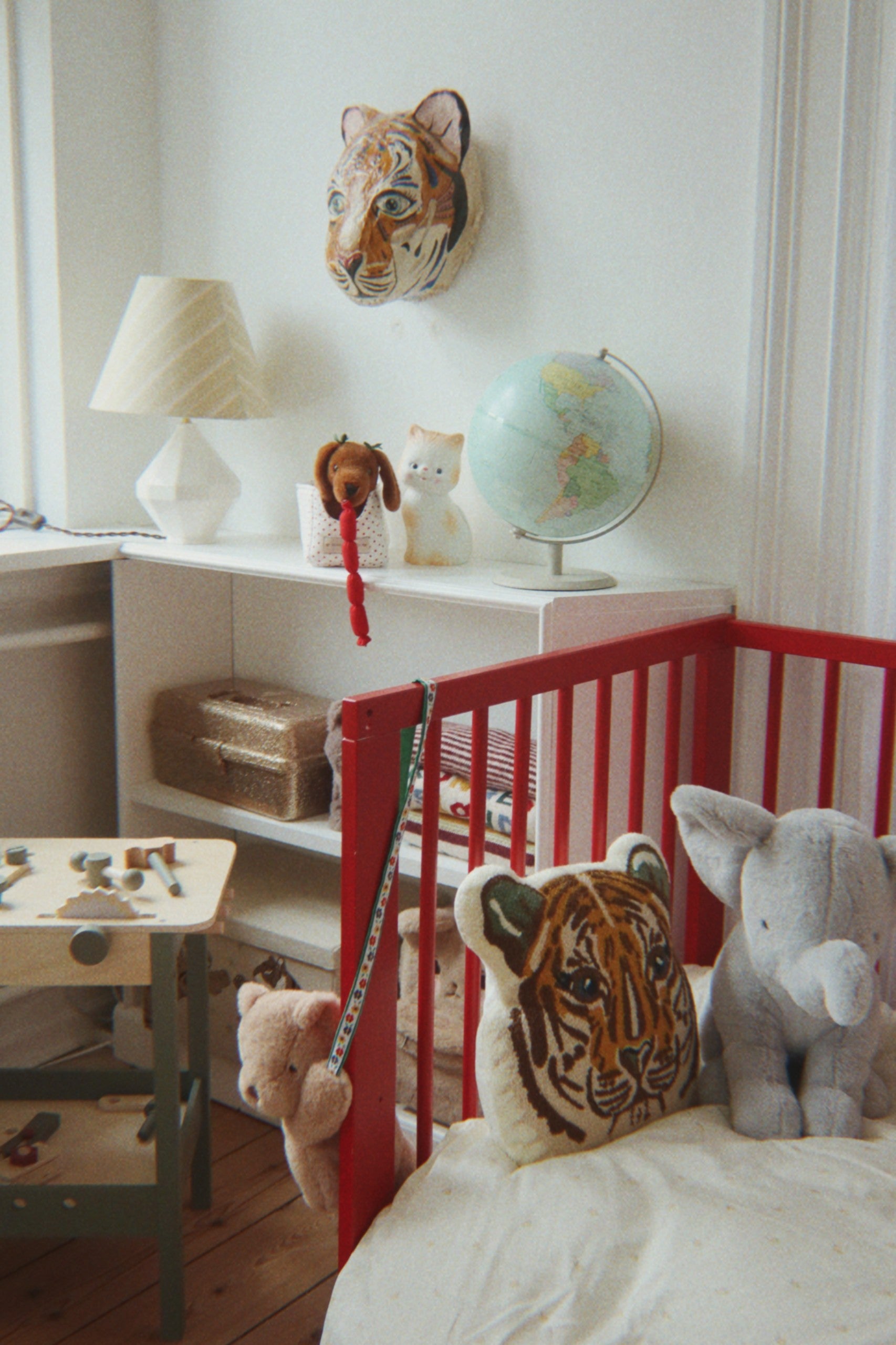 Konges Sløjd Tiger Wall Decoration