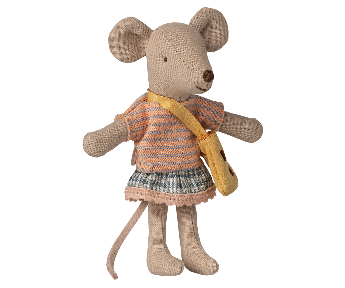 Maileg Little sister mouse with bag