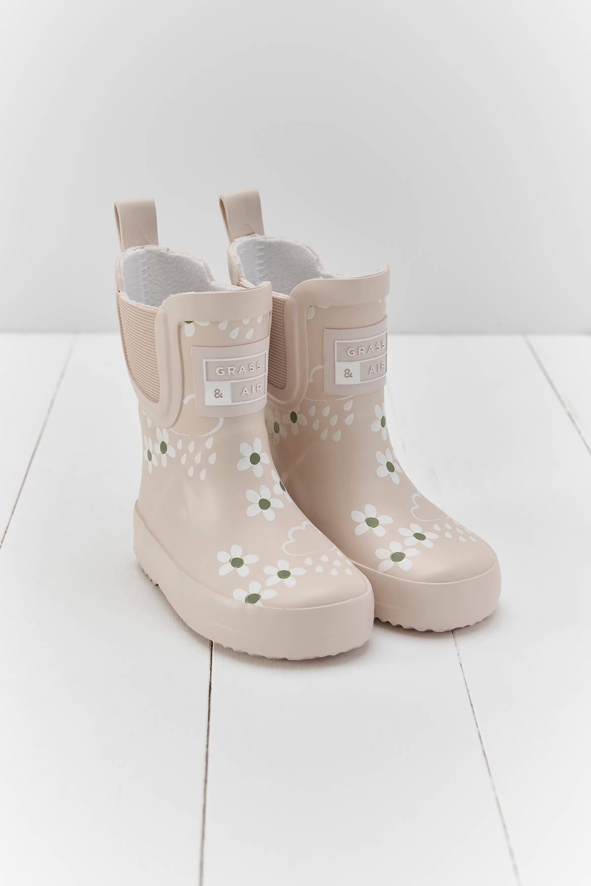 Grass & Air Pampas Cream Floral Short Colour-Changing Kids Wellies
