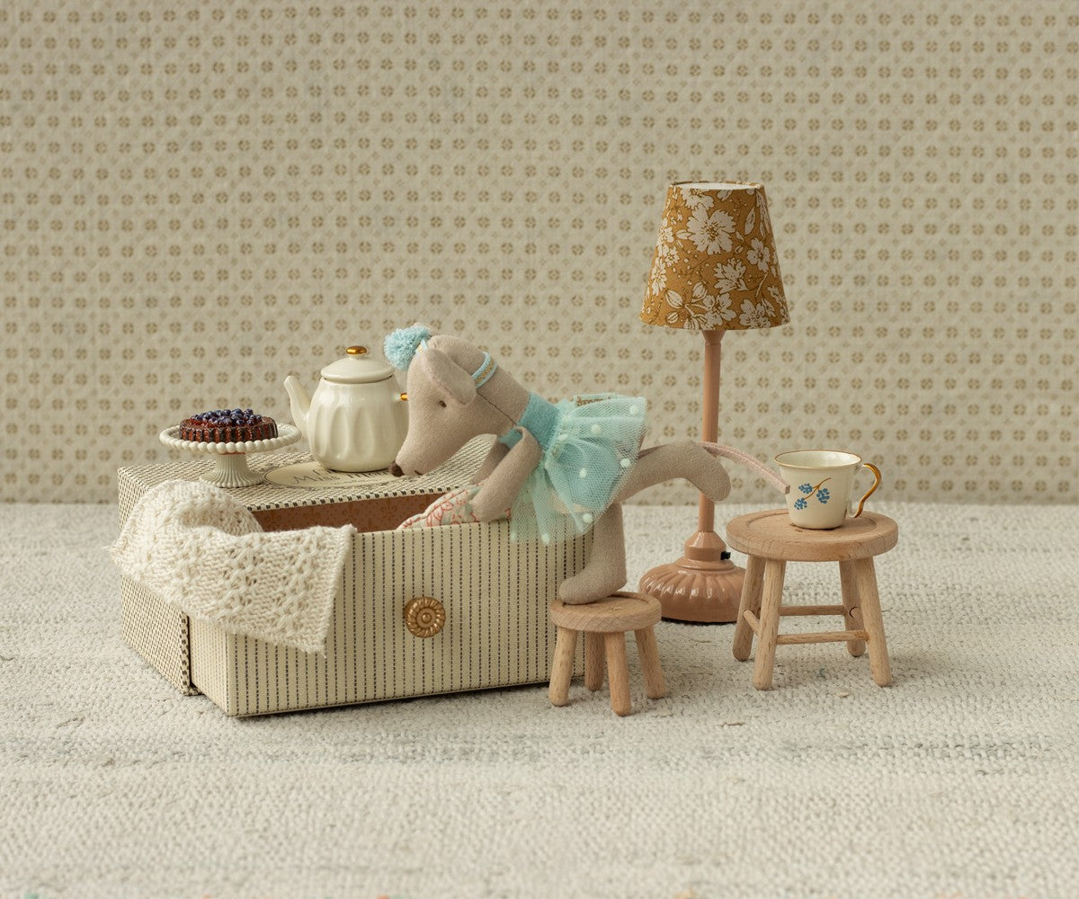 Maileg Dance mouse in daybed, Little sister