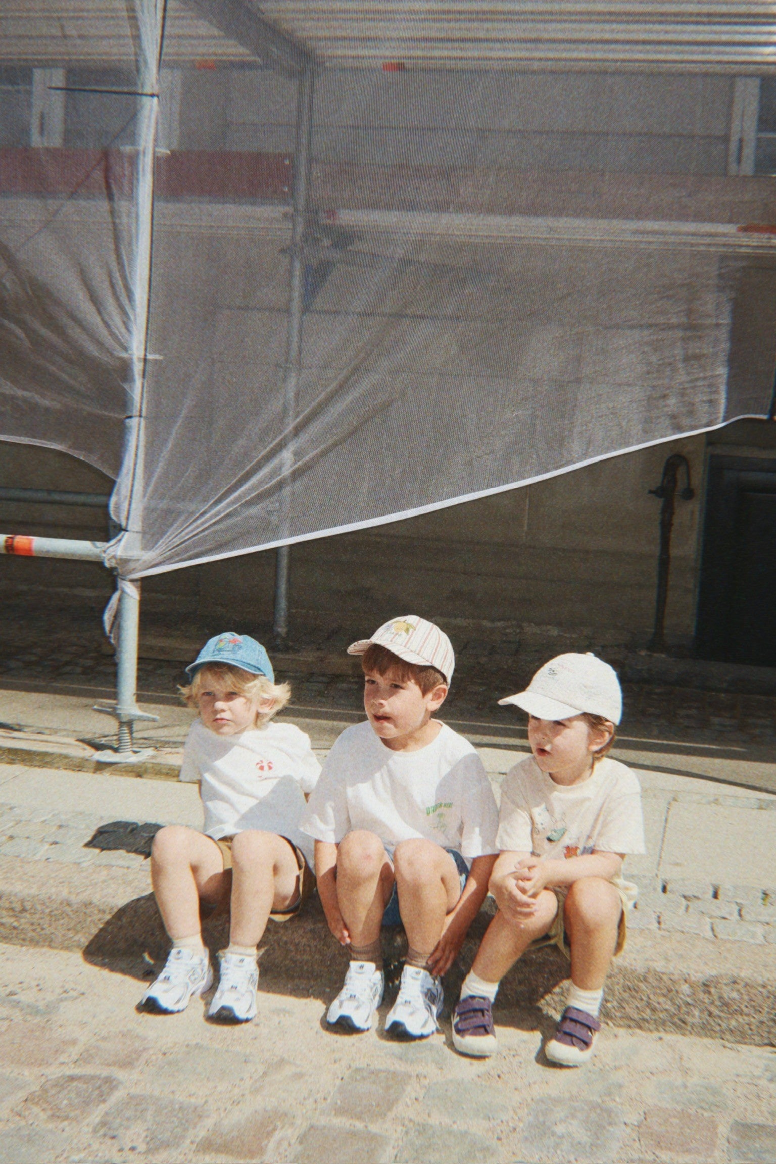 Konges Sløjd Era Tee - Off White/Lifeguard