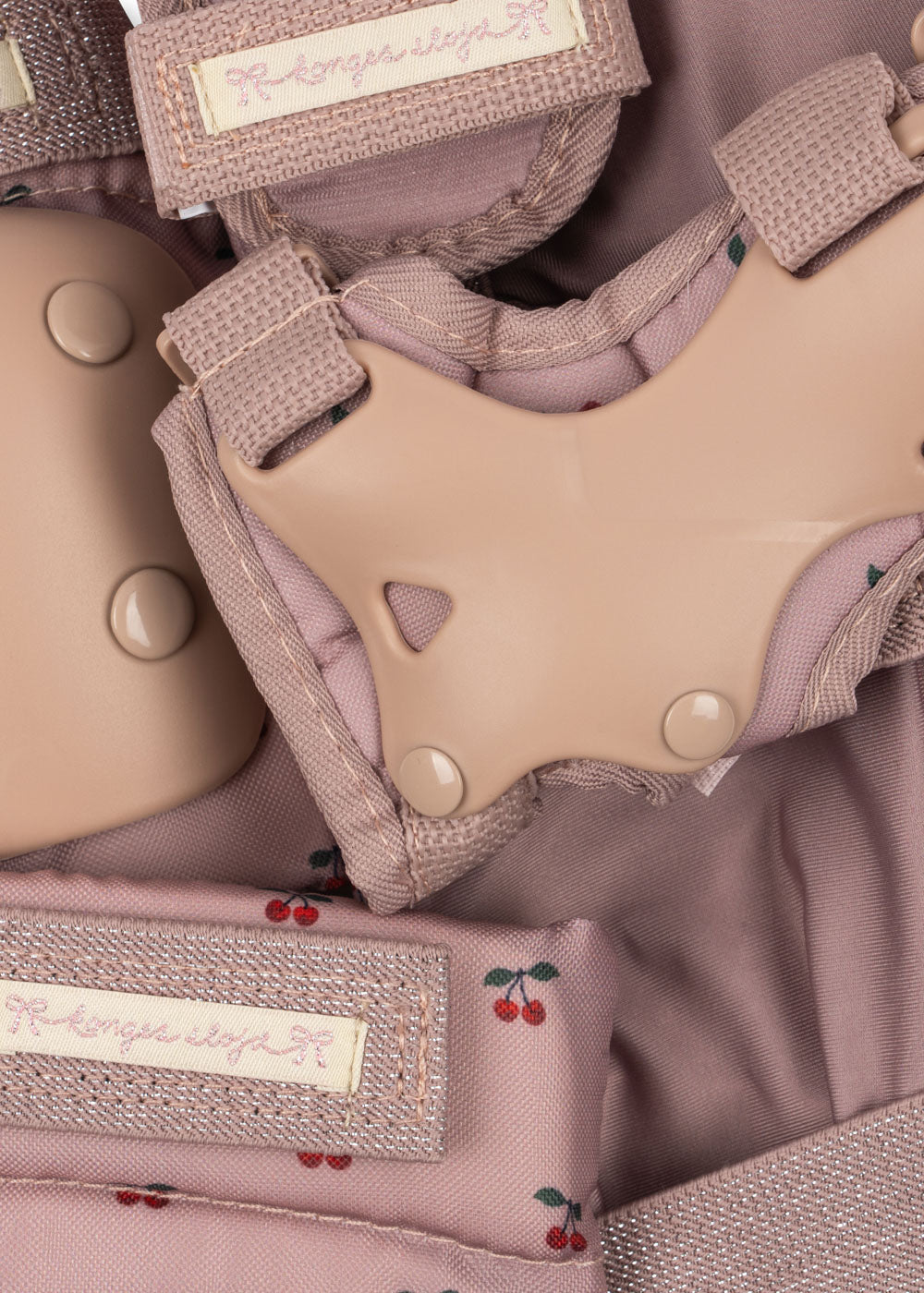 Konges Sløjd Protective Gear - Cherry