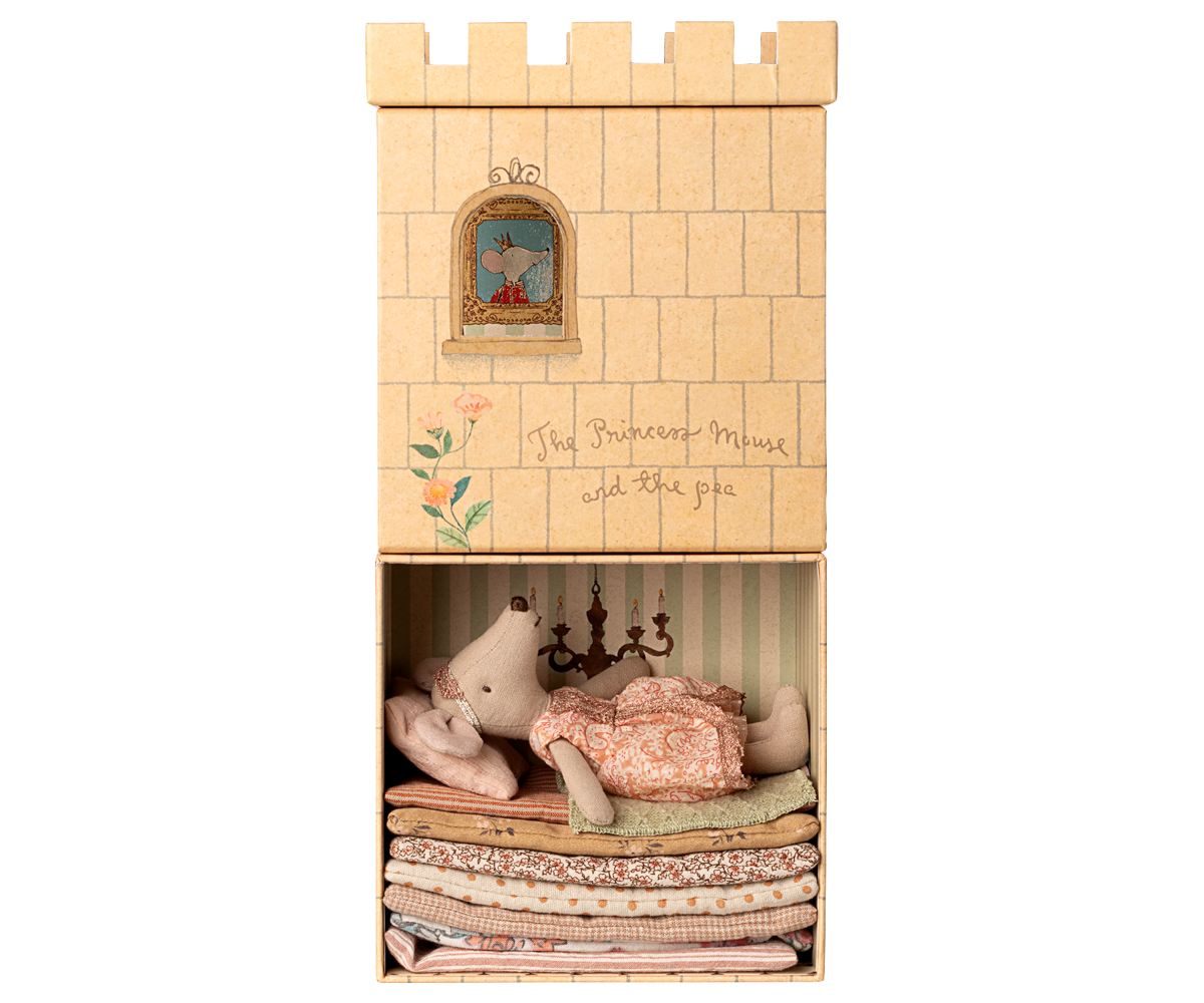 Maileg Princess and the pea, Big sister mouse